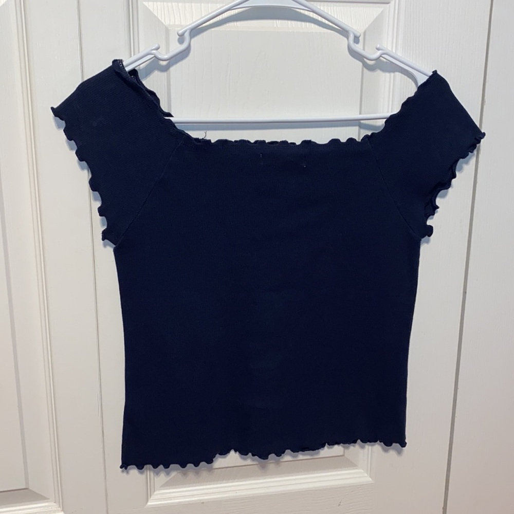 Top - Picture 2 of 2